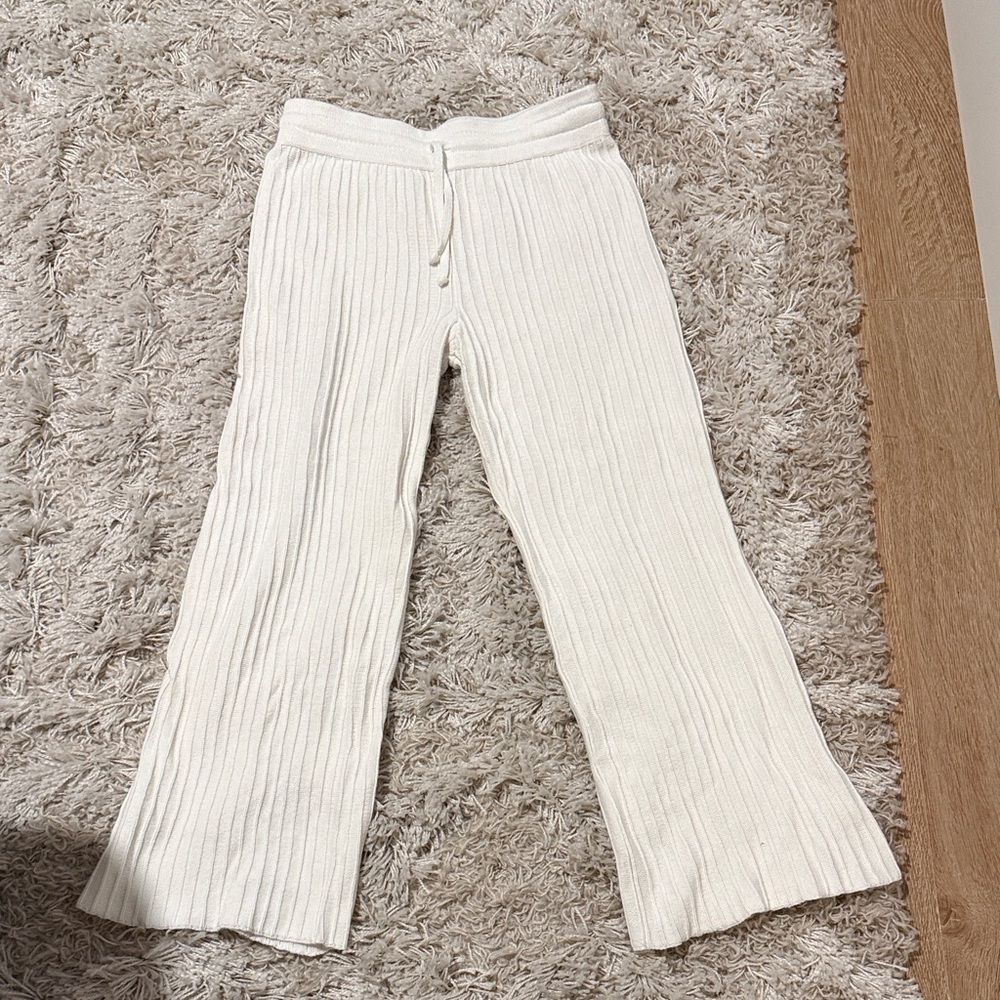 Rue Stiic White Ribbed Knit Pants Size M Travel Summer Flight